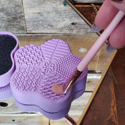 Silicone Makeup Brush Cleaning Pads - Lavender - Set of 2 - Flower