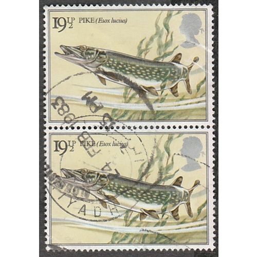 1983 British River Fish, 19,1/2p Northern Pike, Very Fine Used Pair.
