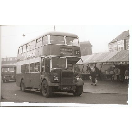 Black & White Photo of Yorkshire Traction Co. Ltd. - KHE 650 ex. County Motors