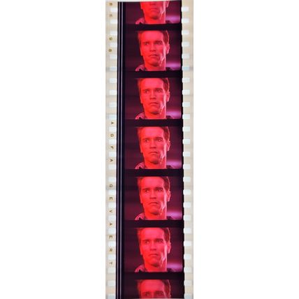Pk GEB - W - MIX - C 055c . 1 STRIP OF 5 - 35MM FILM CELLS. ( )