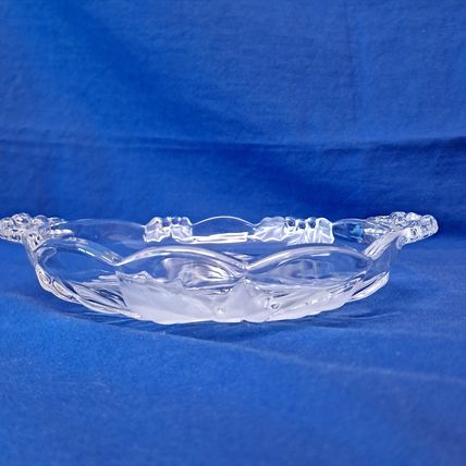 Mikasa CHRISTMAS BLOOM Glass SWEET DISH Plate Frosted Poinsettia Candy Nut Bowl