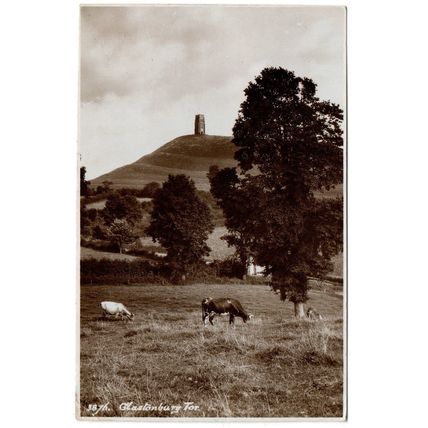 REAL PHOTOGRAPHIC POSTCARD OF GLASTONBURY TOR SOMERSET POSTED 1952 (4237)