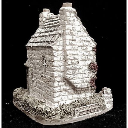 Lilliput Lane Holly Cottage Vintage Ornament