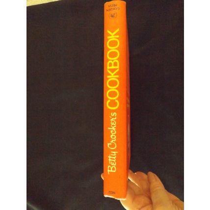 Betty Crocker’s Cookbook –HC book – 1976 – original owner
