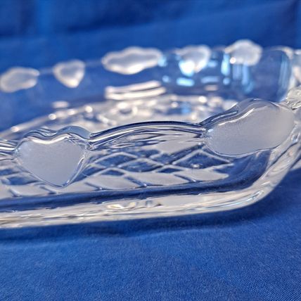 Mikasa POINSETTIA BASKET Open Candy DISH Christmas Plate Frosted Nut Bowl Sweet