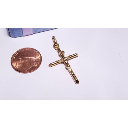 Estate 1 1/2" tall Italian 14Kt Y/Gold Polished detailed Crucifix Pendant #22456