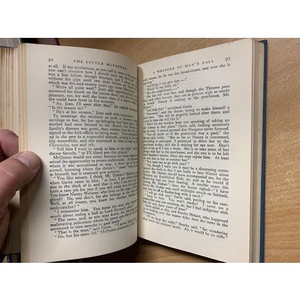 c1937 J M BARRIE "THE LITTLE MINISTER" FICTION VINTAGE HARDBACK BOOK (P3)