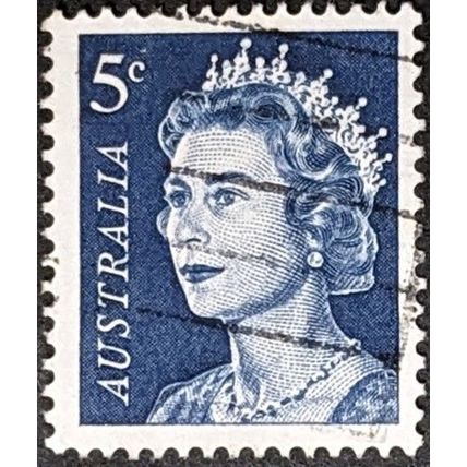 STAMP Australia SG386c 1967 5c Queen Elizabeth II Used