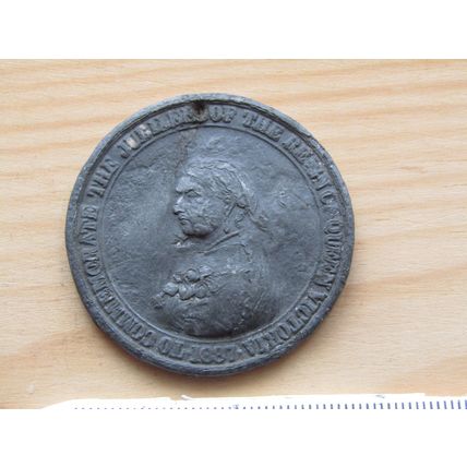 1887 Queen Victoria Jubilee Medal (e381)