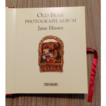 Old Bear and Friends Photograph Album Jane Hissey 1997