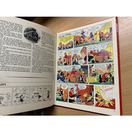 c1955 "SWIFT ANNUAL NUMBER 2" ILLUSTRATED ANNUAL HARDBACK BOOK (P4)