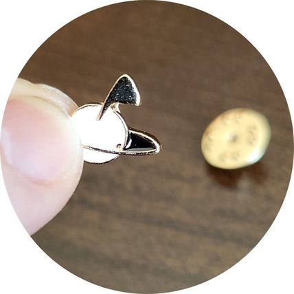 Planet Pin Badger Butterfly Back 1.7cm x 1.5cm Enamelled Badges Lapel Metal BA45