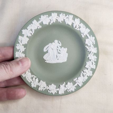 Small Wedgewood Saucer Trinket Coin Ring 11cm Used Vintage Grecian Grape Vine