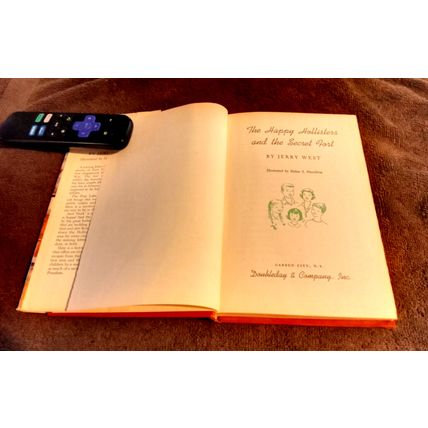 The Happy Hollister's And The Secret Fort By Jerry West W/Dustjacket 1955