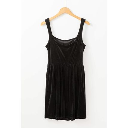 Black Velvet Square Neck Sleeveless High Waist Mini Dress with Pockets