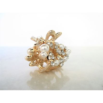 Small pearl and crystal flower gold hair claw clip bridal clip bridal barrette