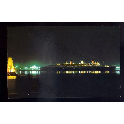 LS2681 - Cunard Liner - Queen Mary - built 1936 - at Night, Long Beach. postcard
