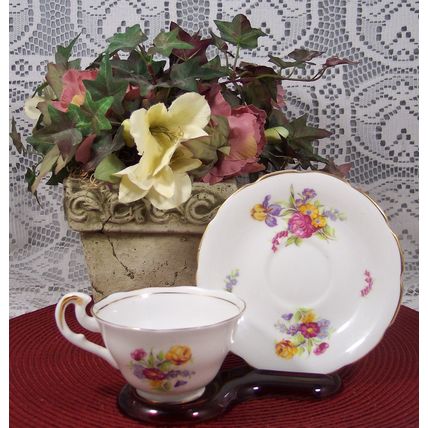 Vanderwood Teacup & Saucer White Yellow Pink Purple Floral Gold Trim Scalloped