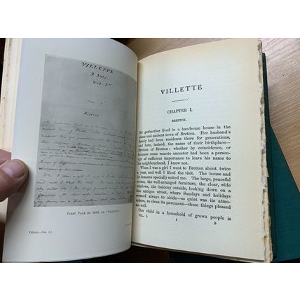 1924 CHARLOTTE BRONTE "VILLETTE" VOLS 1 & 2 FICTION 1.5kg HARDBACK BOOKS (P8)