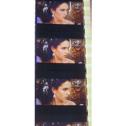 Labyrinth. Pk VZA - A025y. - 1 STRIP OF 5 - 35MM FILM CELLS