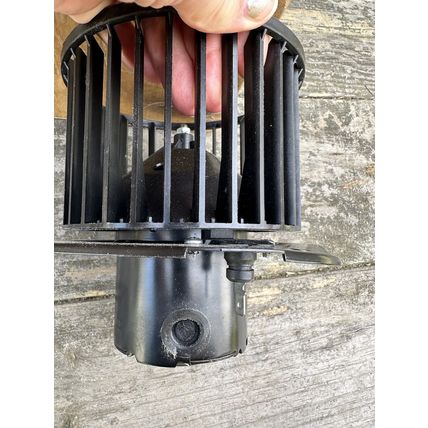 A Premium HVAC A/C Heater Blower Motor w/ Fan Cage for Chevy GMC Blazer Yukon