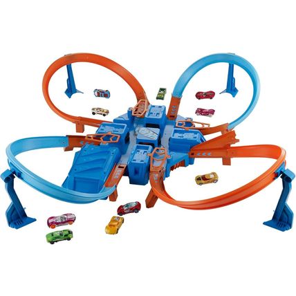 Hot Wheels Toy Car Track Set, Criss Cross Crash with 1:64 Scale Vehicle, Powered
