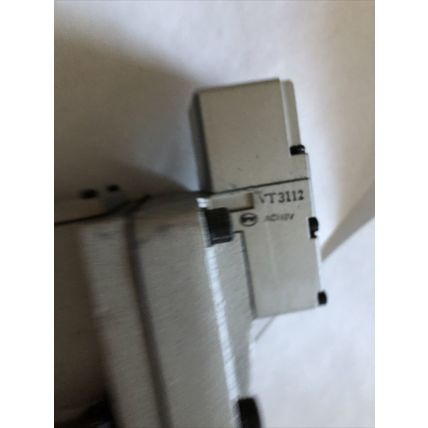 NEW SMC VP4270 PNEUMATIC DOUBLE SOLENOID VALVE VT3112,AC110V COIL,DG