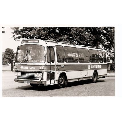 Black & White Photograph of London Country Bus Services Ltd. - VPH 38S