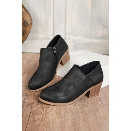 Black Tulip Opening Suede Ankle Boots