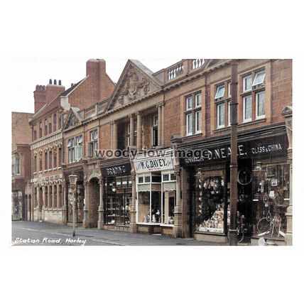 ptc9272 - Surrey - Early view of Shops along Station Road in Horley - print 6x4
