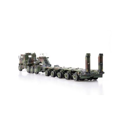 M1070 HEAVY EQUIPMENT TRANSPORTER CAMOUFLAGE COLOUR, PANZERKAMPF PAN12206PA 1/72