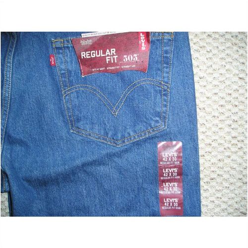 NOS Levi Strauss 505 Mens 42 W x 32L Reg. Fit NWT New With Tags