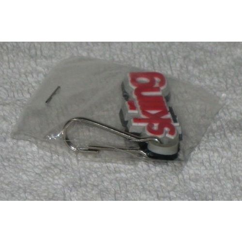 Skiing Magazine Zipper Pull