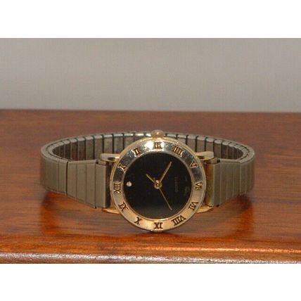 Pre-Owned Women’s Gold & Silver Analog Quartz Analog Watch