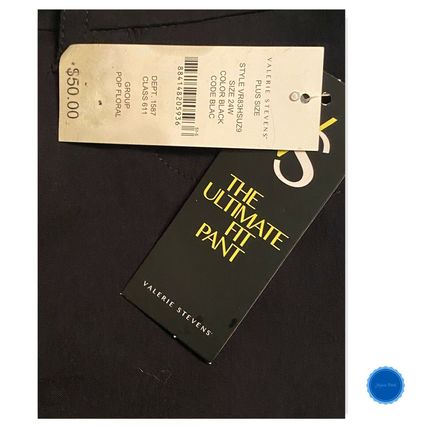 VALERIE STEVENS black capri pants Size 24W