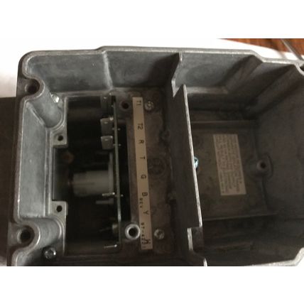 NEW HONEYWELL M9185A1000 MODUTROL IV MOTOR,HONEYWELL M9185 A 1000,AO