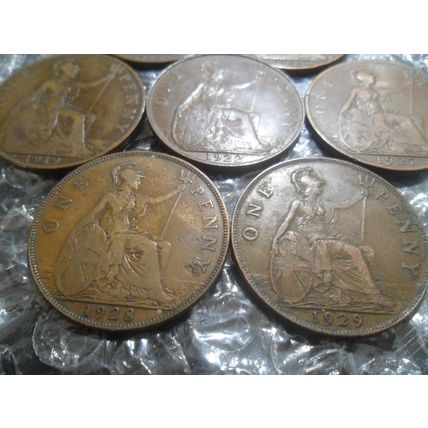 Bulk lot of George V pennies - 7 coins.