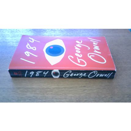 1984. George Orwell (American Paperback) Signet Classics