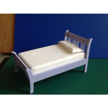 Lavender Single Bed 1:12th Dolls House Miniature