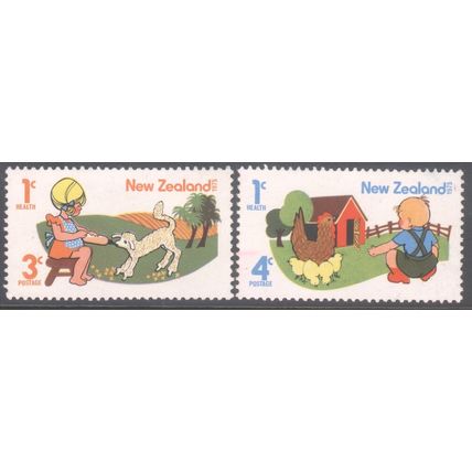 New Zealand Health stamps 1975 - Health Stamps x 2 - unused
