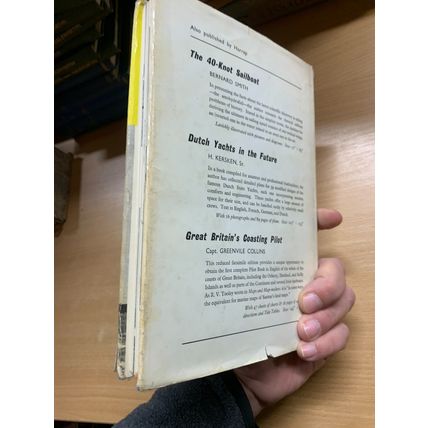 1964 1ST UK EDITION "YACHT RACING TACTICS" JOACHIM SCHULT HARDBACK BOOK (P4)