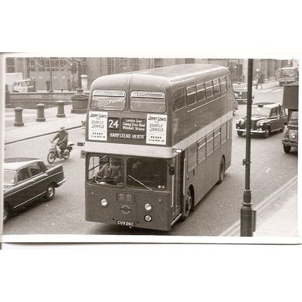 Black & White Photograph of London Transport - CUV 28C