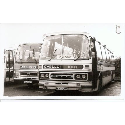 Black & White Photograph of Caelloi Motors of Pwllheli - OJC 300M