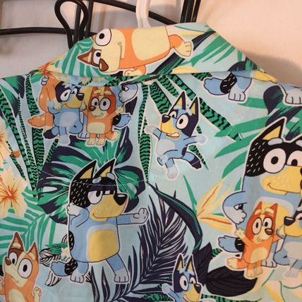 NEW Men's Bluey Button Up Medium (38/40) Short Sleeve Shirt