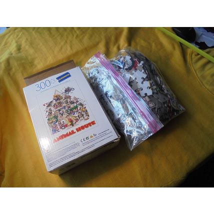 ANIMAL HOUSE 300 Piece PUZZLE! 2019! $15.00 Shipped!! This Cardinal Jigsaw
