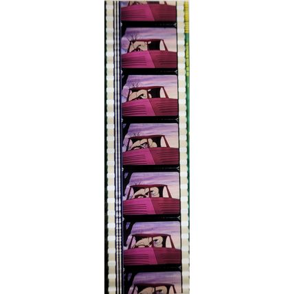 PK GEB - Y - f0151U . 1 STRIP OF 5 - 35MM - FILM CELLS