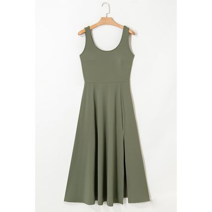Four Leaf Clover Sleeveless Scoop Neck Flared Split Midi Dress