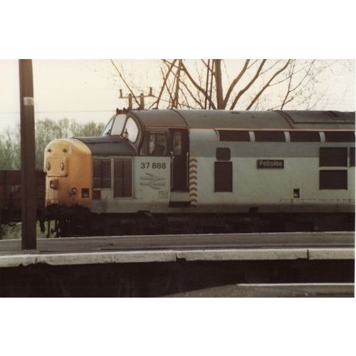 Railway Photo BR Class 37 37888 Petrolea Broxbourne 37/7 Loco Petroleum Livery 2