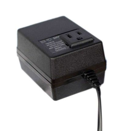 TRANSFORMADOR CORRIENTE 200W PARA USAR EQUIPOS AMERICANOS 110V EN ESPAÑA YHDDZ