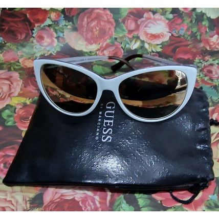 GUESS Women's Sunglasses White Cat Eye Frame GU7427 21C Mirror Lense 57-16-135mm